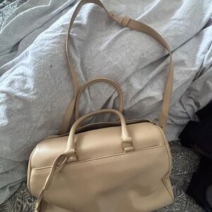 Authentic yve st Laurent Women's Beige Leather Shoulder Bag - Classic Carryall